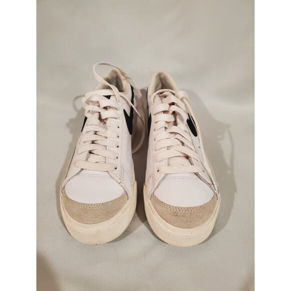 Nike Blazer Low \'77 Vintage Sneakers White Black Mens Size 9.s54 main image 5